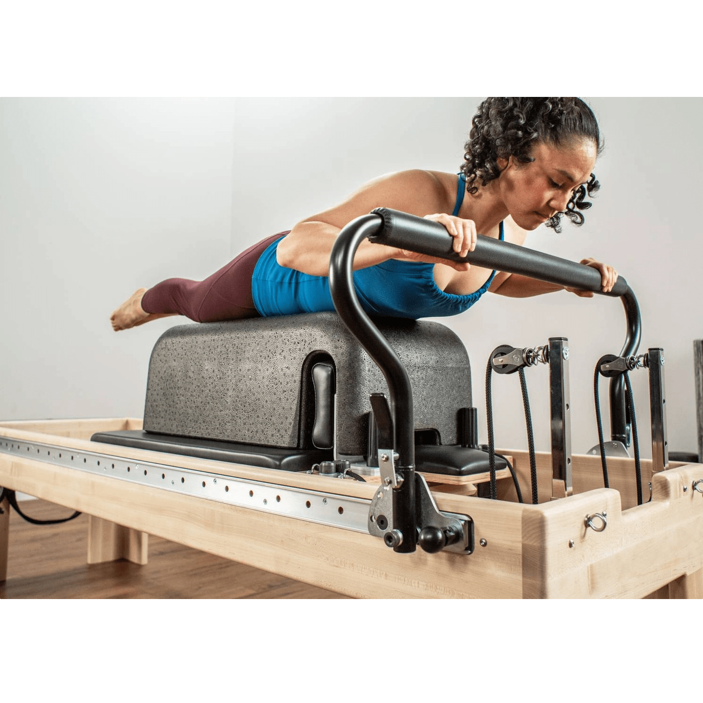 https://selectfitnessusa.com/cdn/shop/files/balanced-body-clinical-reformer-33187499638916.png?v=1699071981