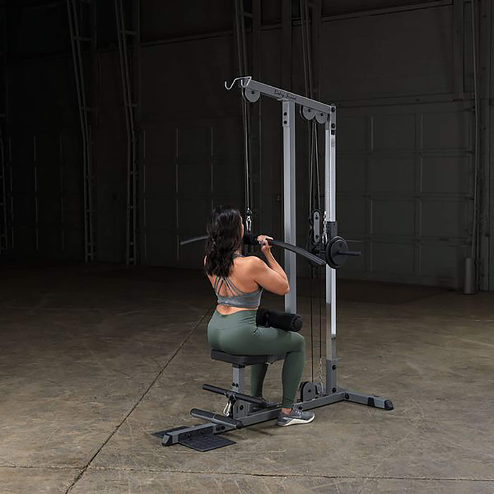 lat machine glm83 body solid woman close grip pulldown